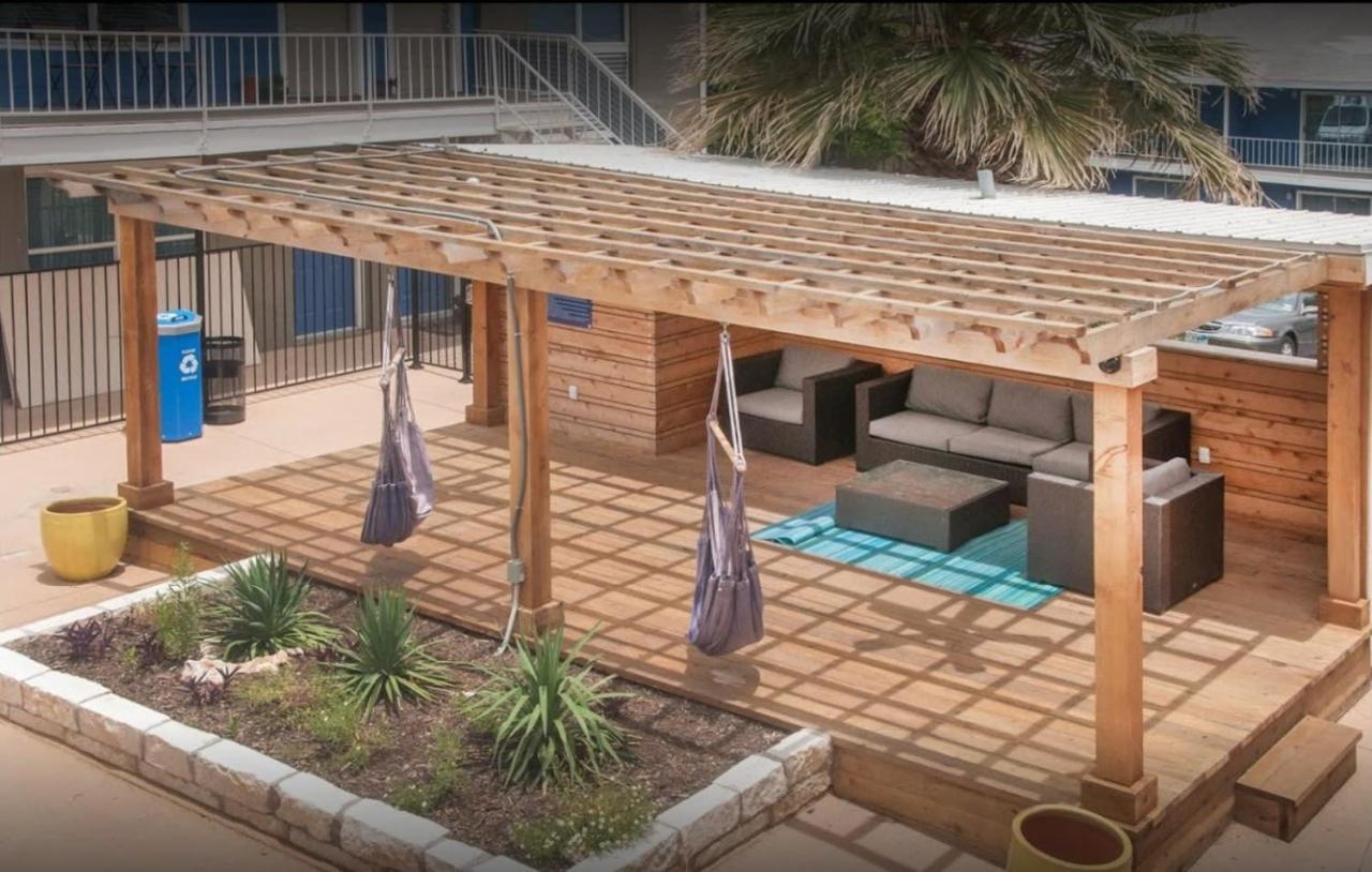 Efficiency 2Br King Bed Suites Next To Downtown Austin Exterior foto