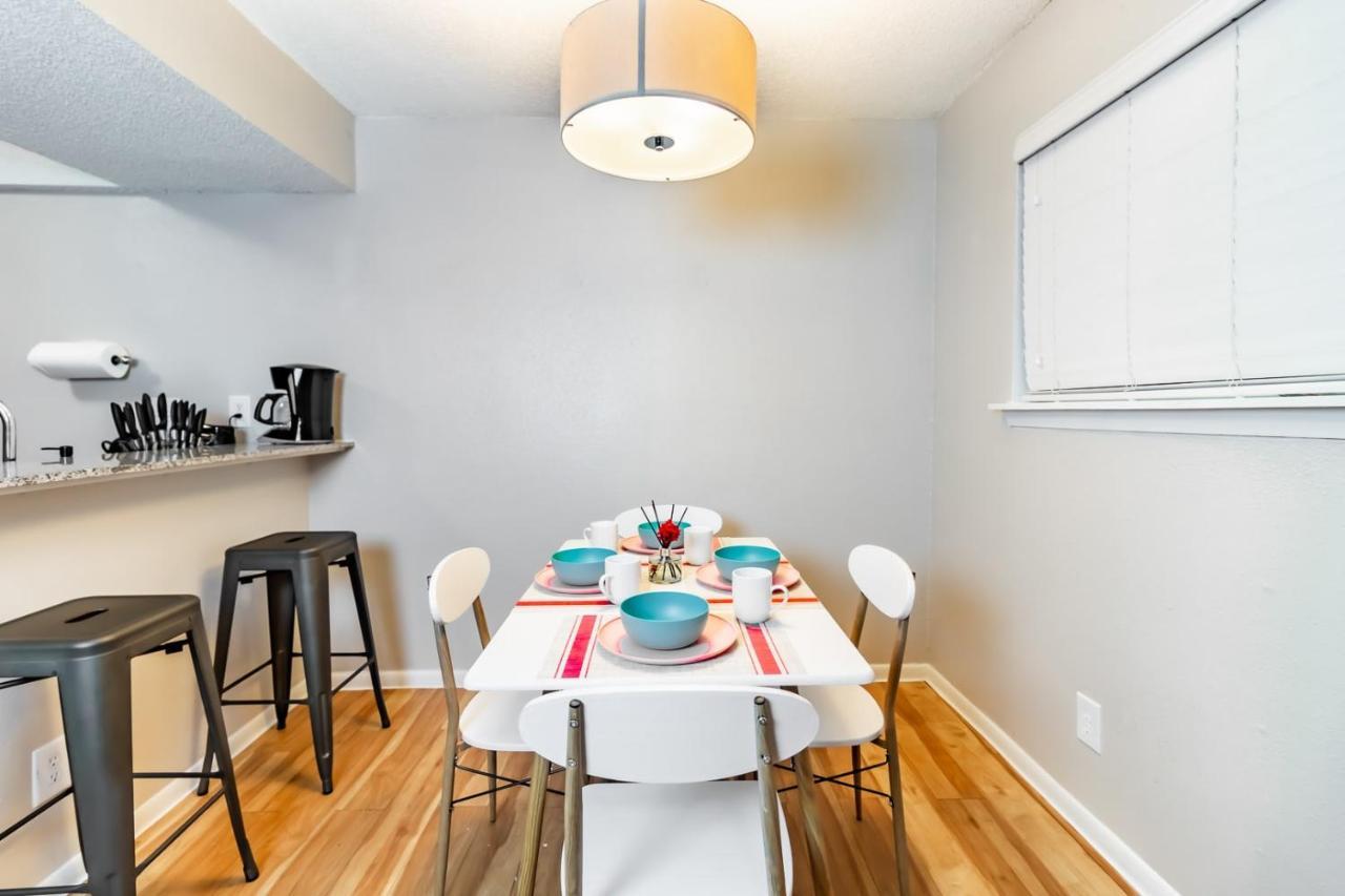 Efficiency 2Br King Bed Suites Next To Downtown Austin Exterior foto
