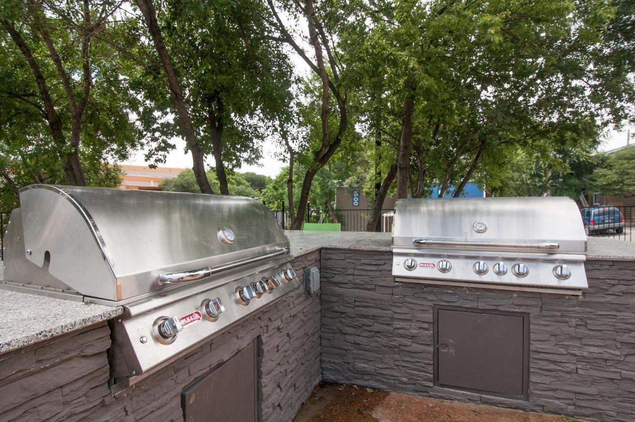 Efficiency 2Br King Bed Suites Next To Downtown Austin Exterior foto
